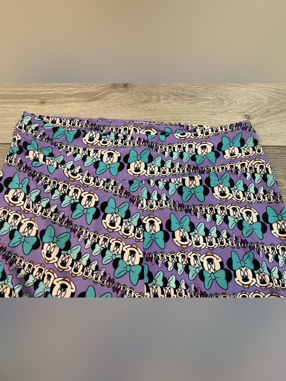 LuLaRoe Women’s Leggings with Minnie Mouse Print - Picture 3 of 4